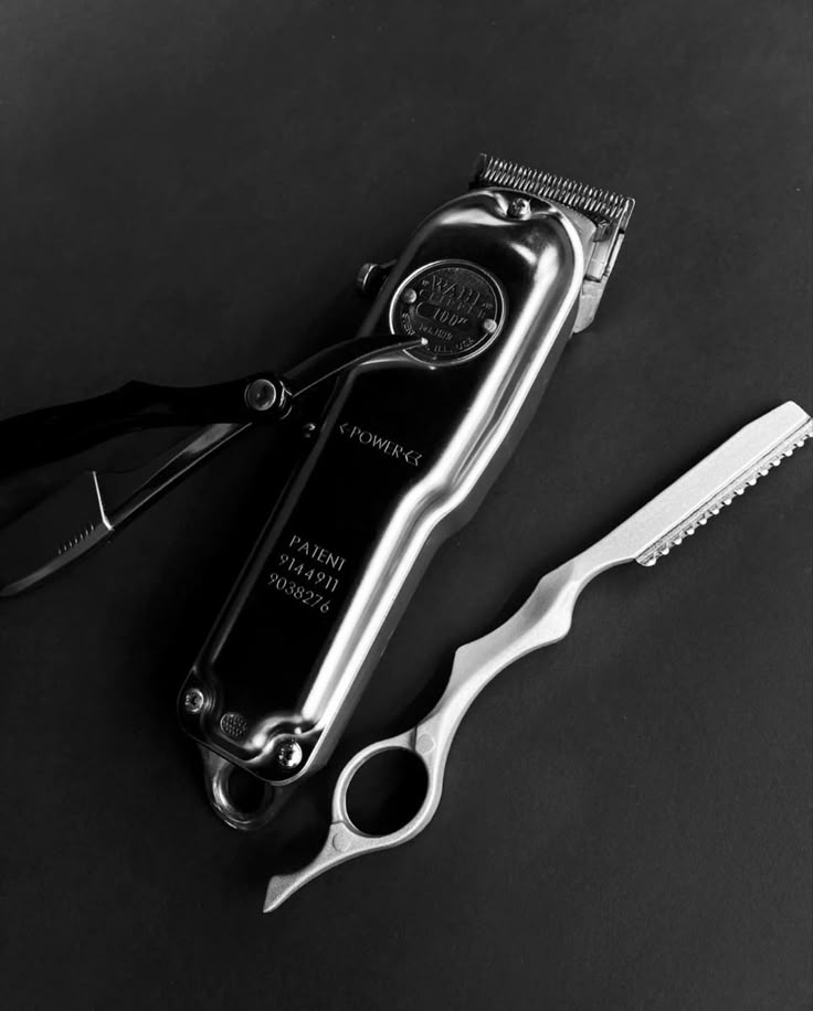 Ambiance barbier Poitiers et service premium pour hommes et enfants.