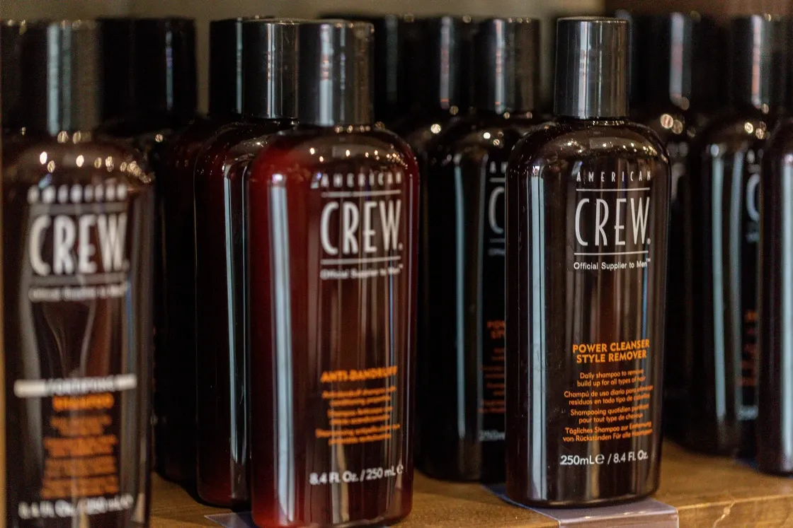 Produit coiffant pour coupe homme à Poitiers, utilisé chez Barber Bink's.